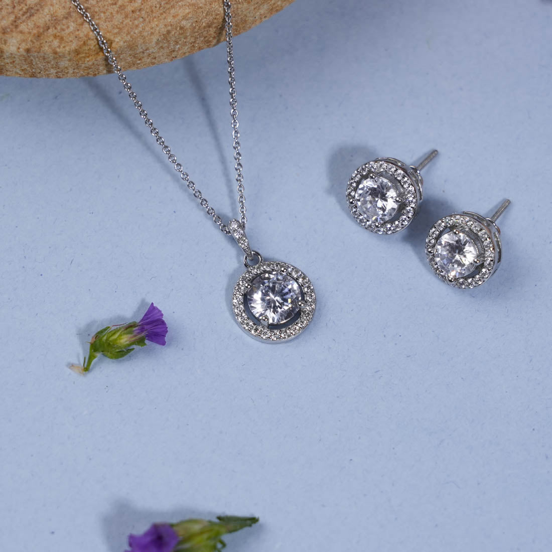 Silver Set Chain Circular Pendant and Earrings with Finely Cut Stones for Women