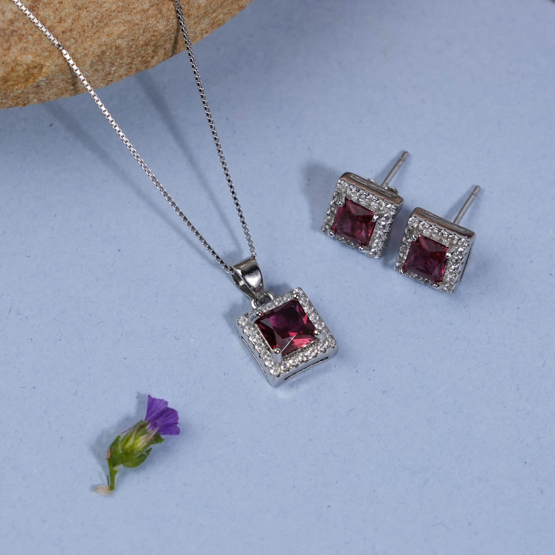 Real Silver Set Chain Pendant and Earrings with Red Stones for Women