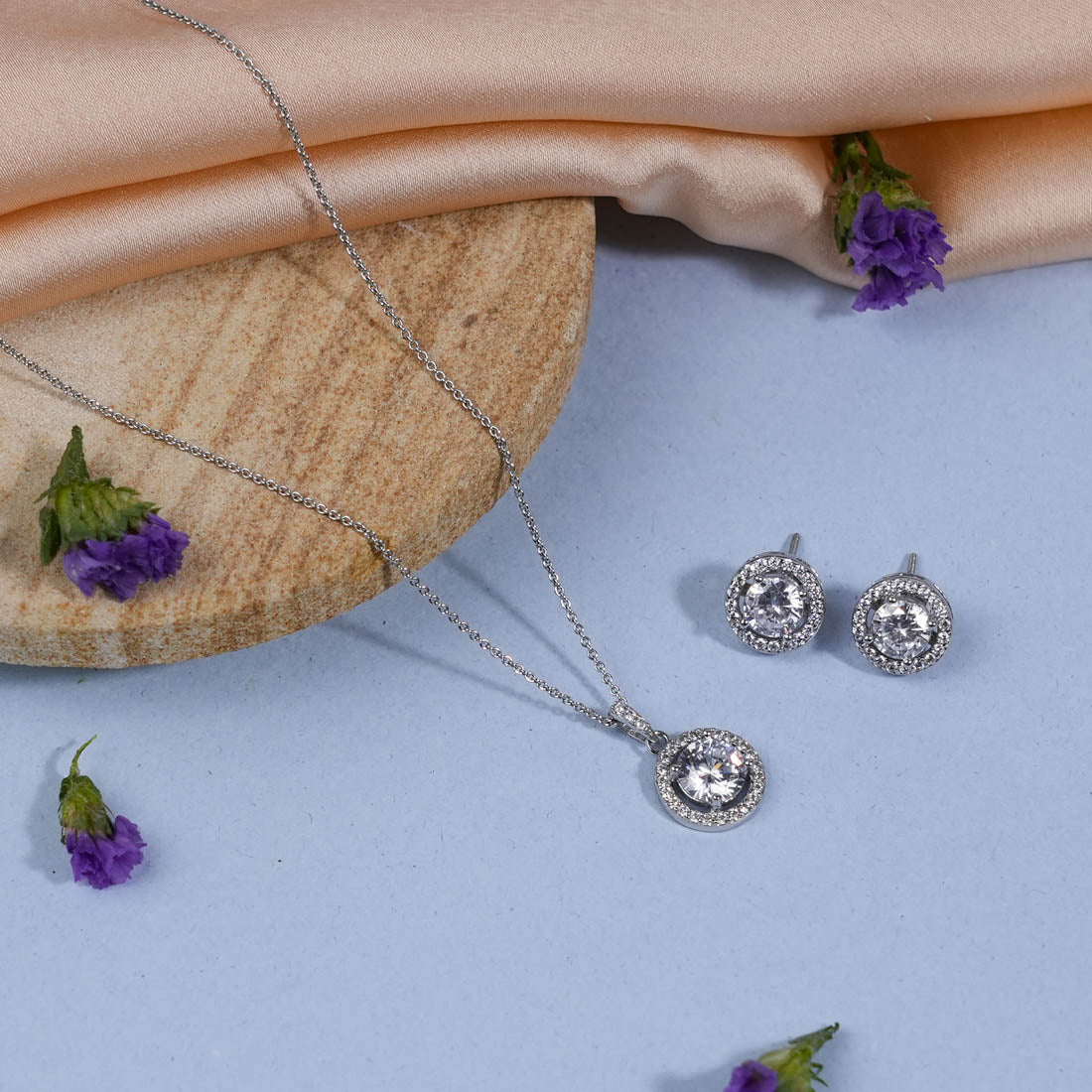 Silver Set Chain Circular Pendant and Earrings with Finely Cut Stones for Women