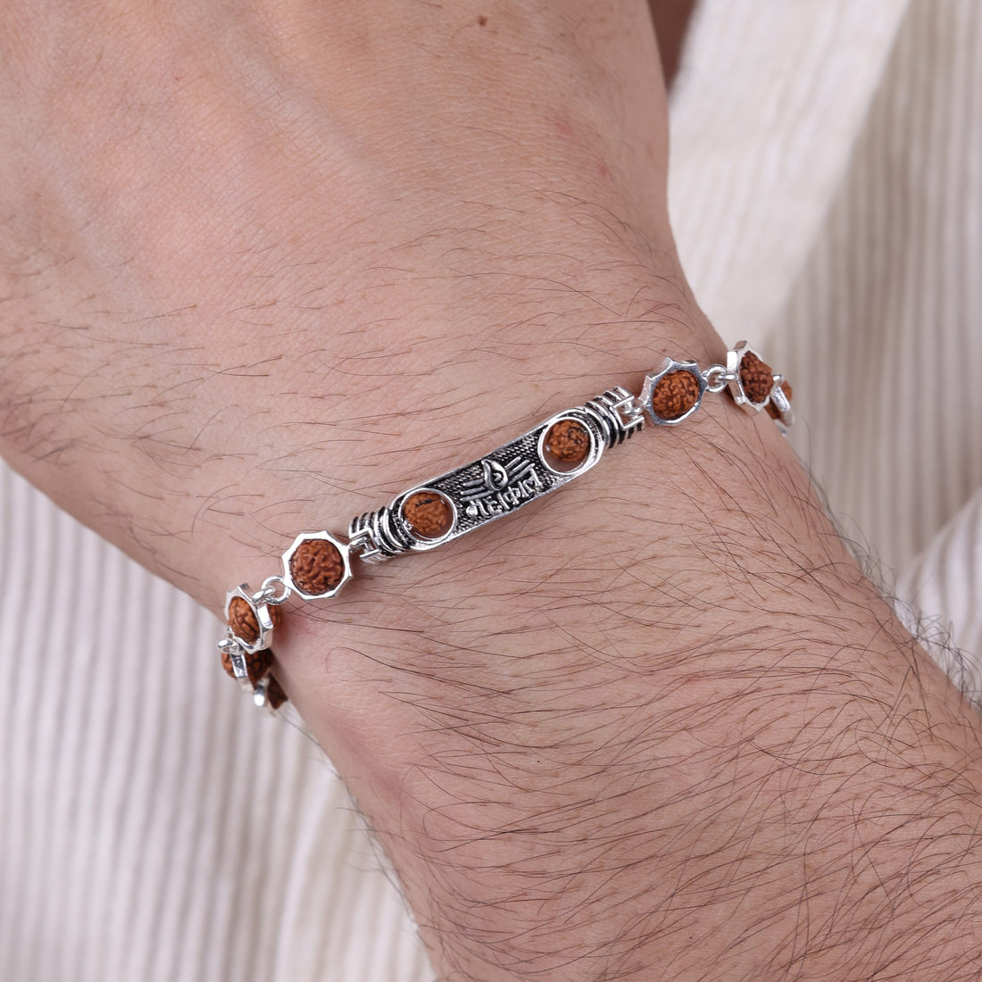 Orignal Rudraksha Silver Circular Frame with Mahakaal Bracelet