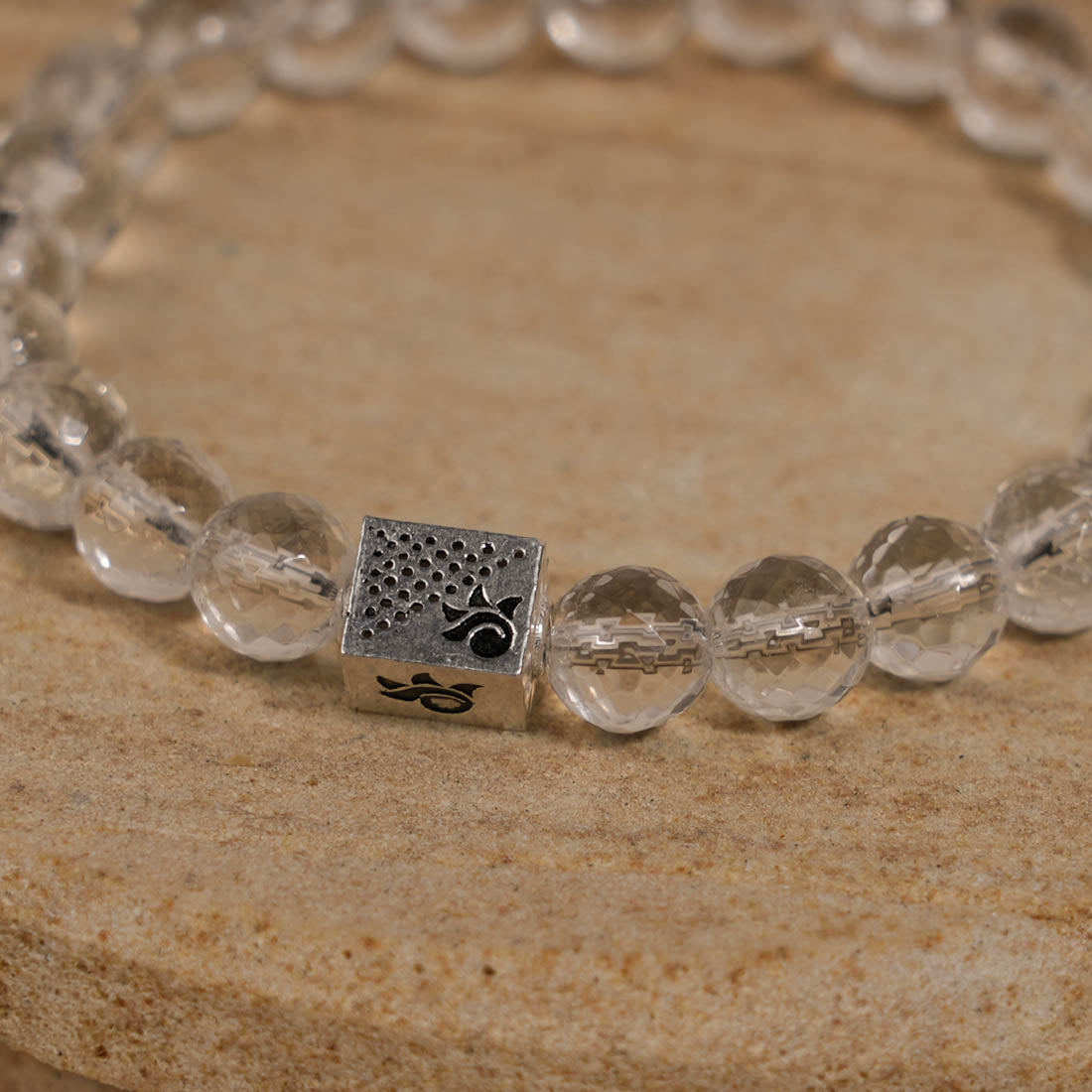 Sphatik Diamond Cut Beads Bracelet – Prinjal Jewels