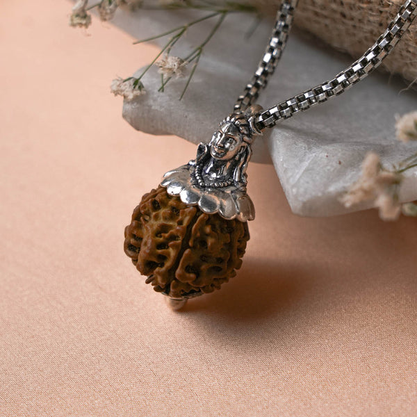 Adiyogi Pendant (8 Mukhi Nepali  Rudraksha)