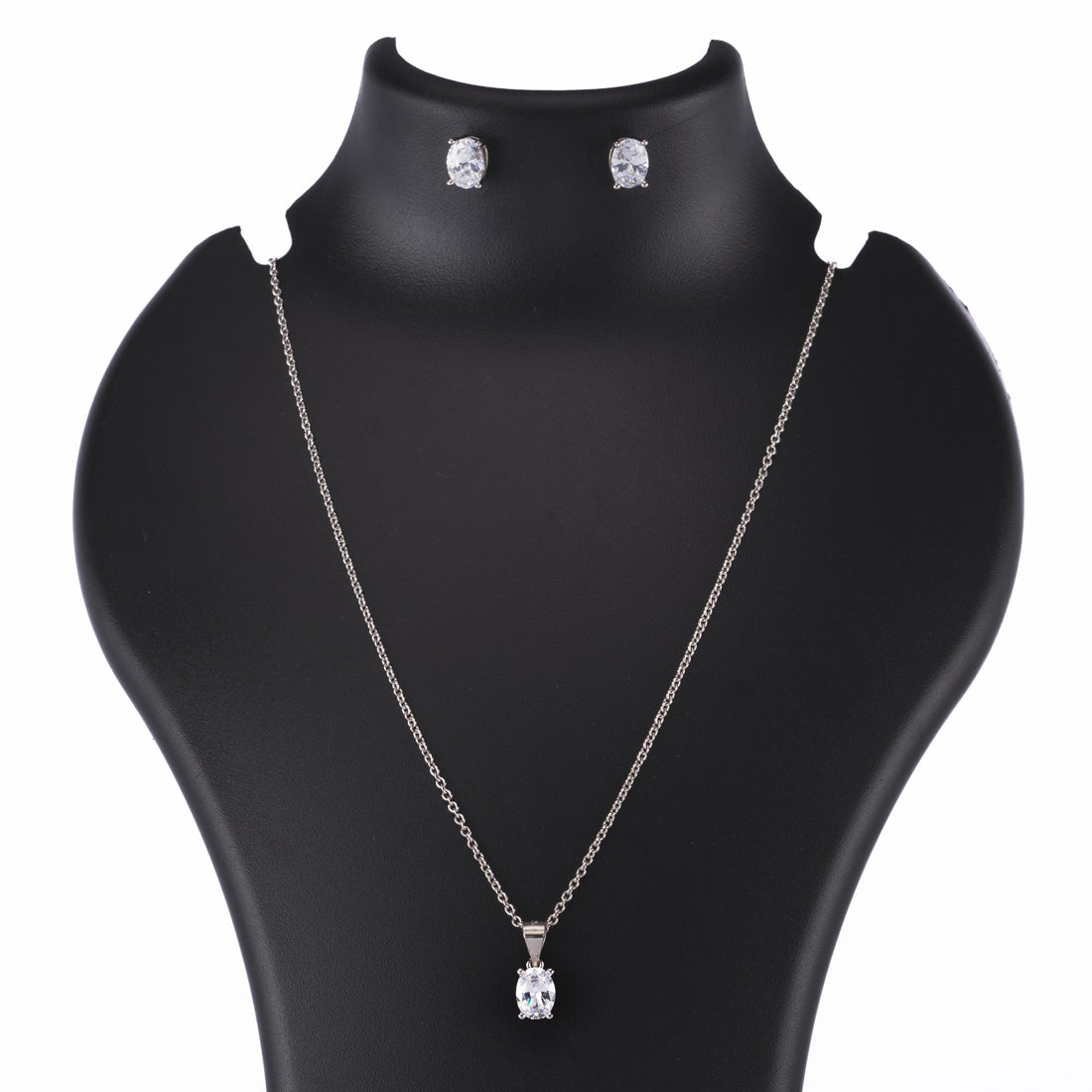 Silver Set Chain Pendant and Earrings with Finely Cut Stones for Women