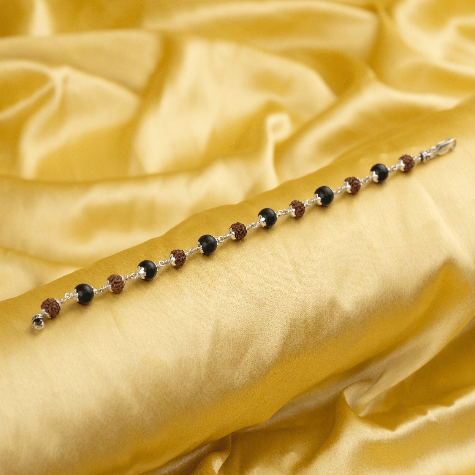 (7-8 mm) Rudraksha  with Karungali Bracelet