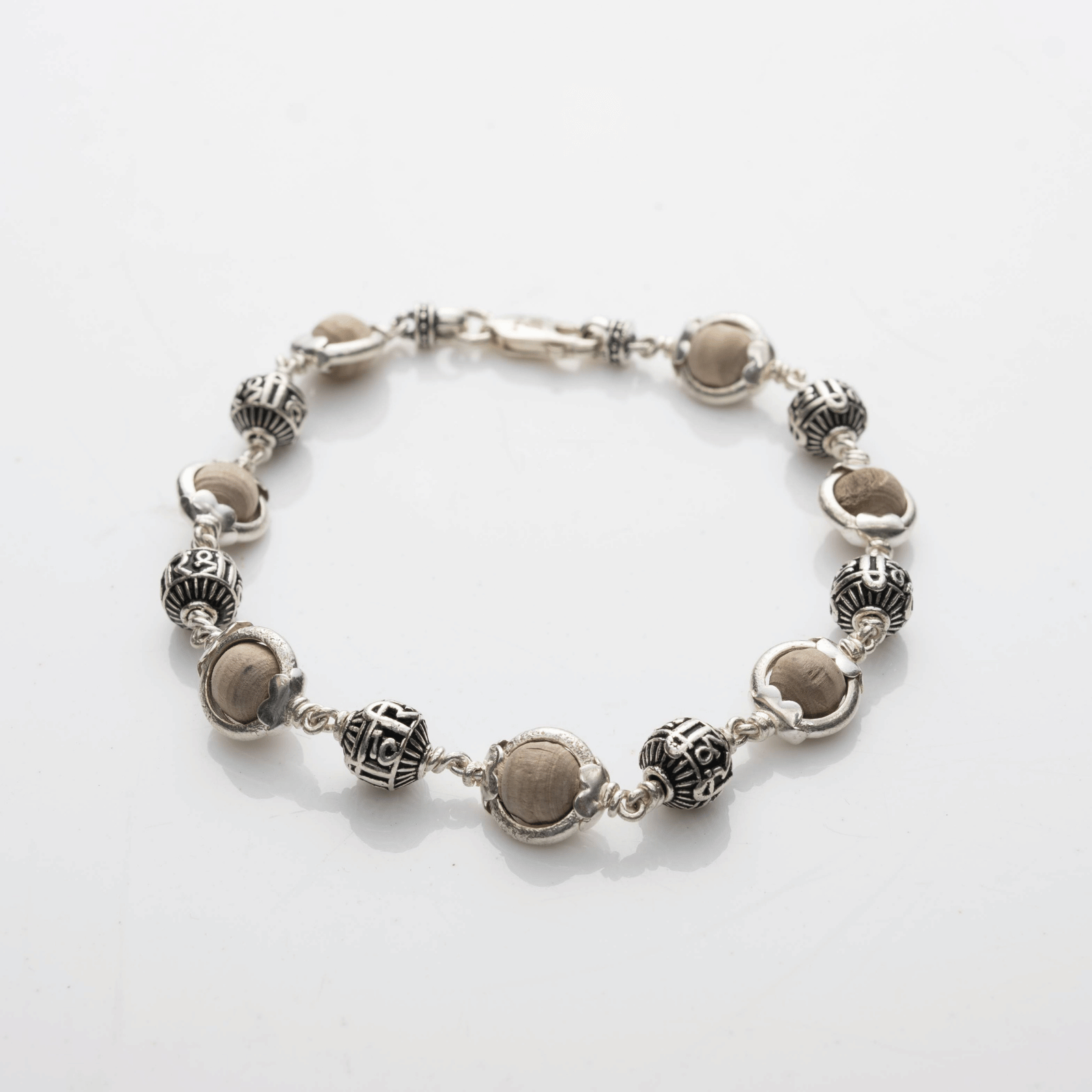 Tulsi Capping with Shree Hari Silver Beads Bracelet