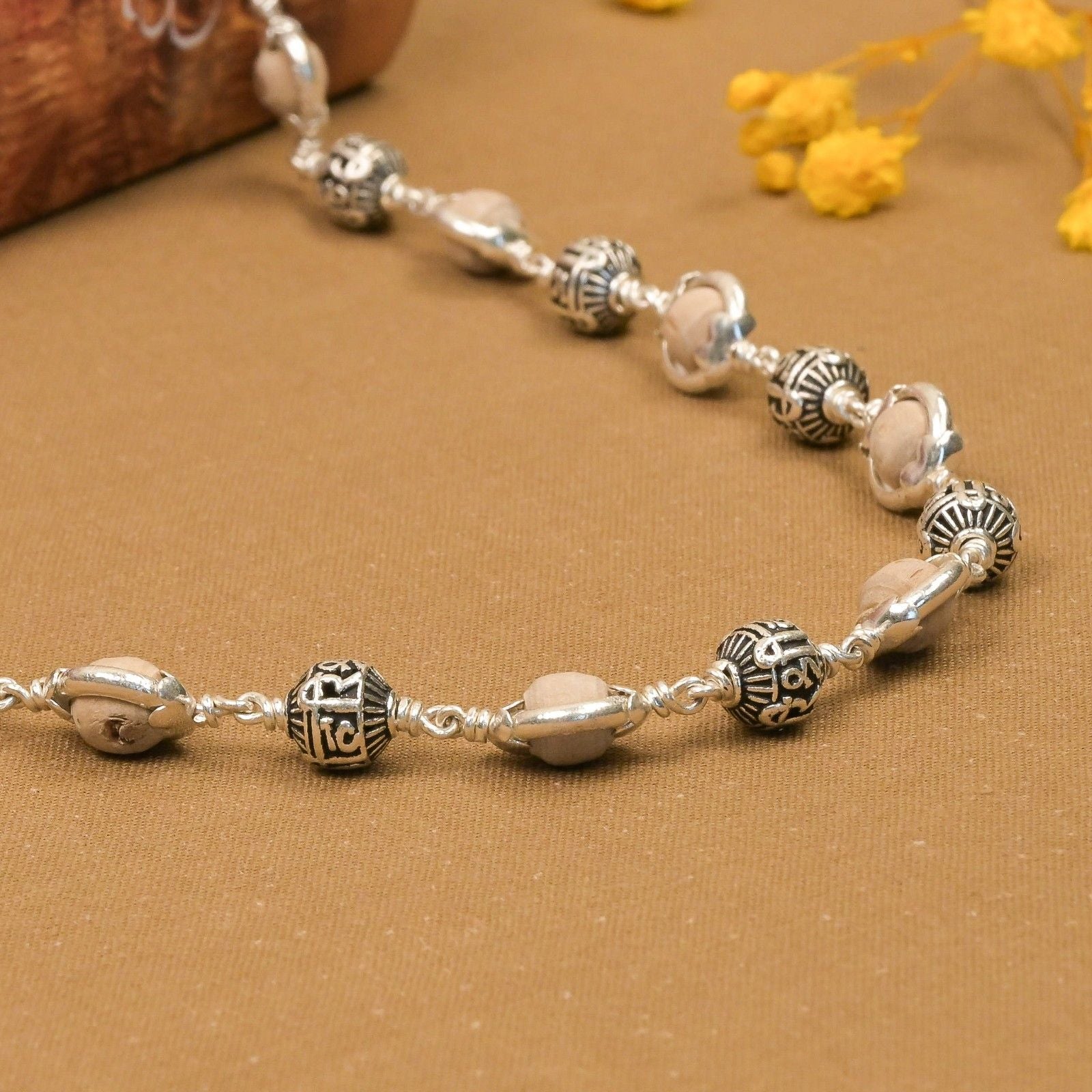 Tulsi Capping With Shree Hari Silver Beads Mala