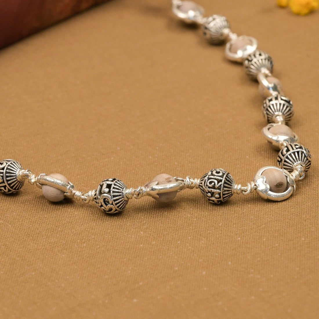 Tulsi Capping With Om Namah Shivay Silver Beads Mala