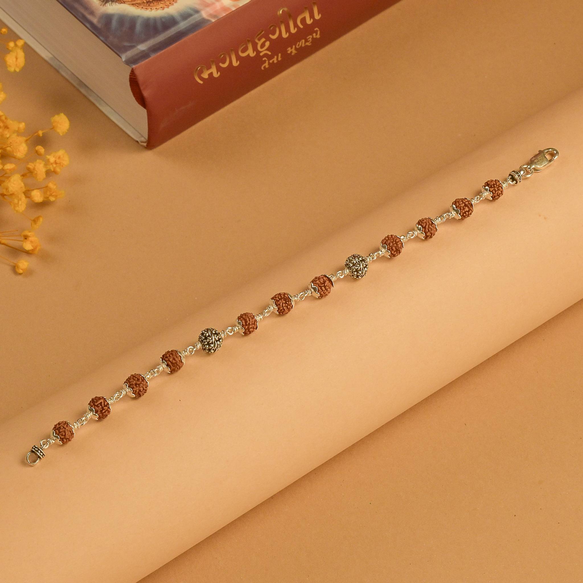 Rudraksha With Silver Flower Beads Bracelet