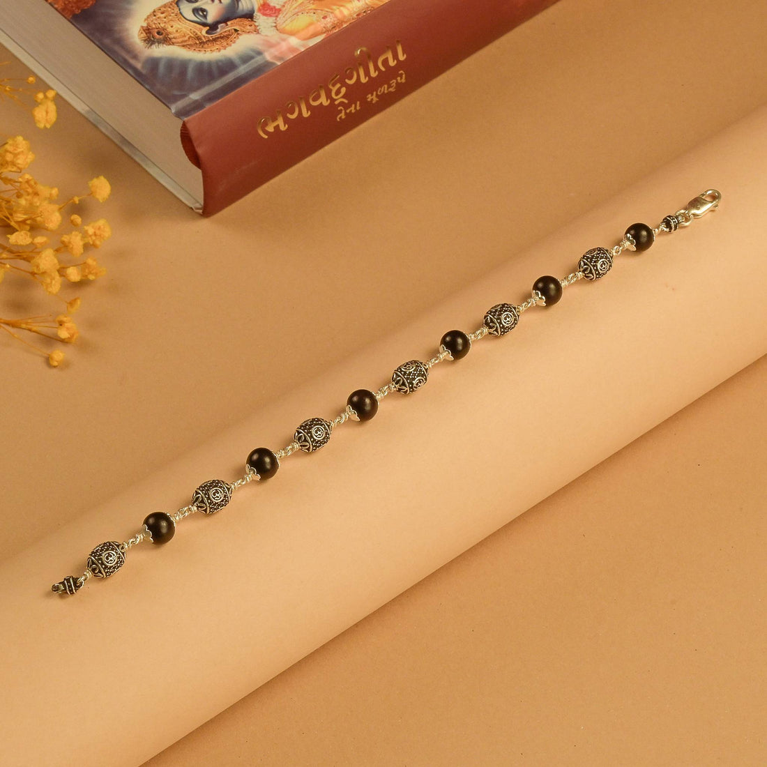 Karungali With Oval Om Beads Silver Bracelet