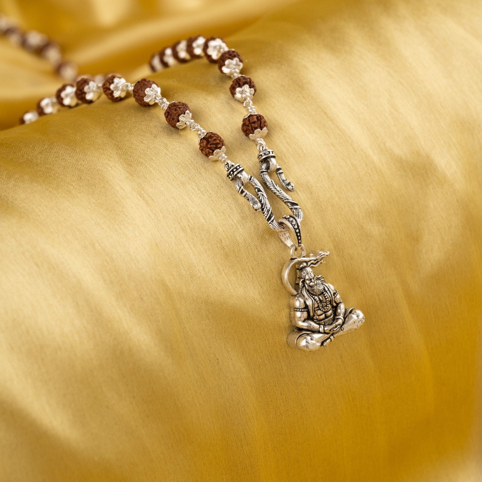 Divine Hanuman Ji Dhyan Silver Pendant With Rudraksha Mala 