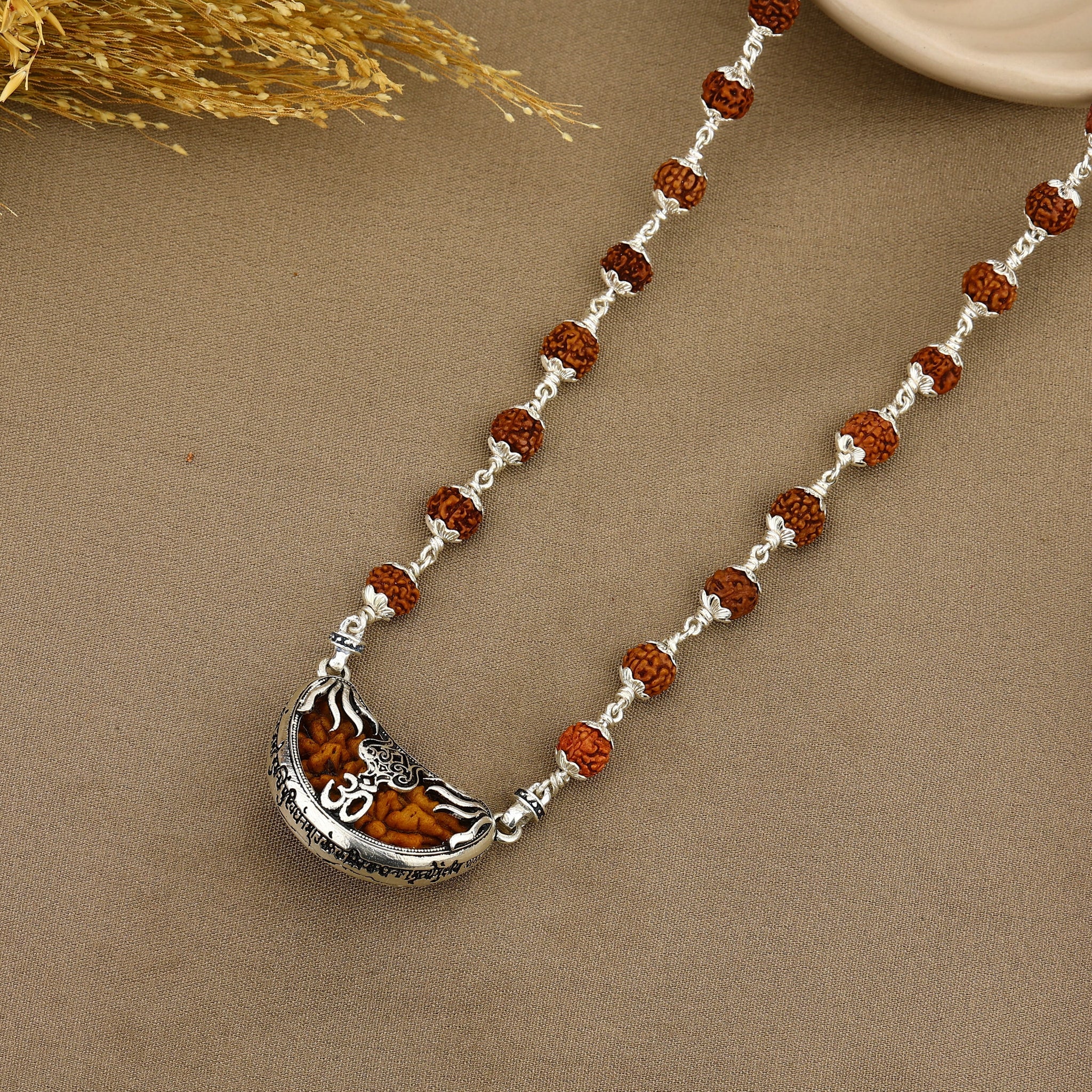 1 Mukhi Rudraksha with Trishul Silver Cap Pendant
