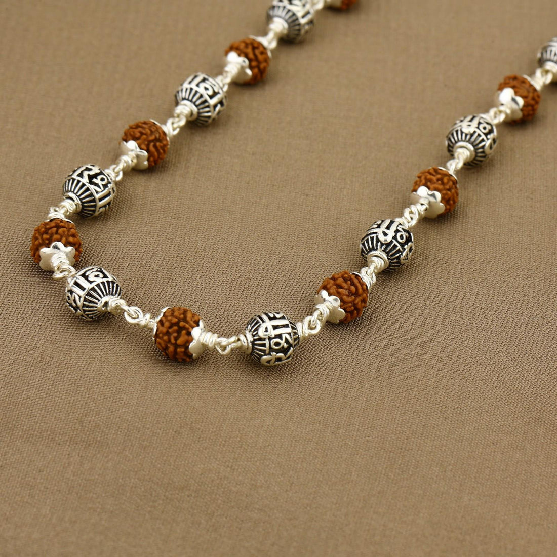 Rudraksha With Shree Hari Beads Silver Mala