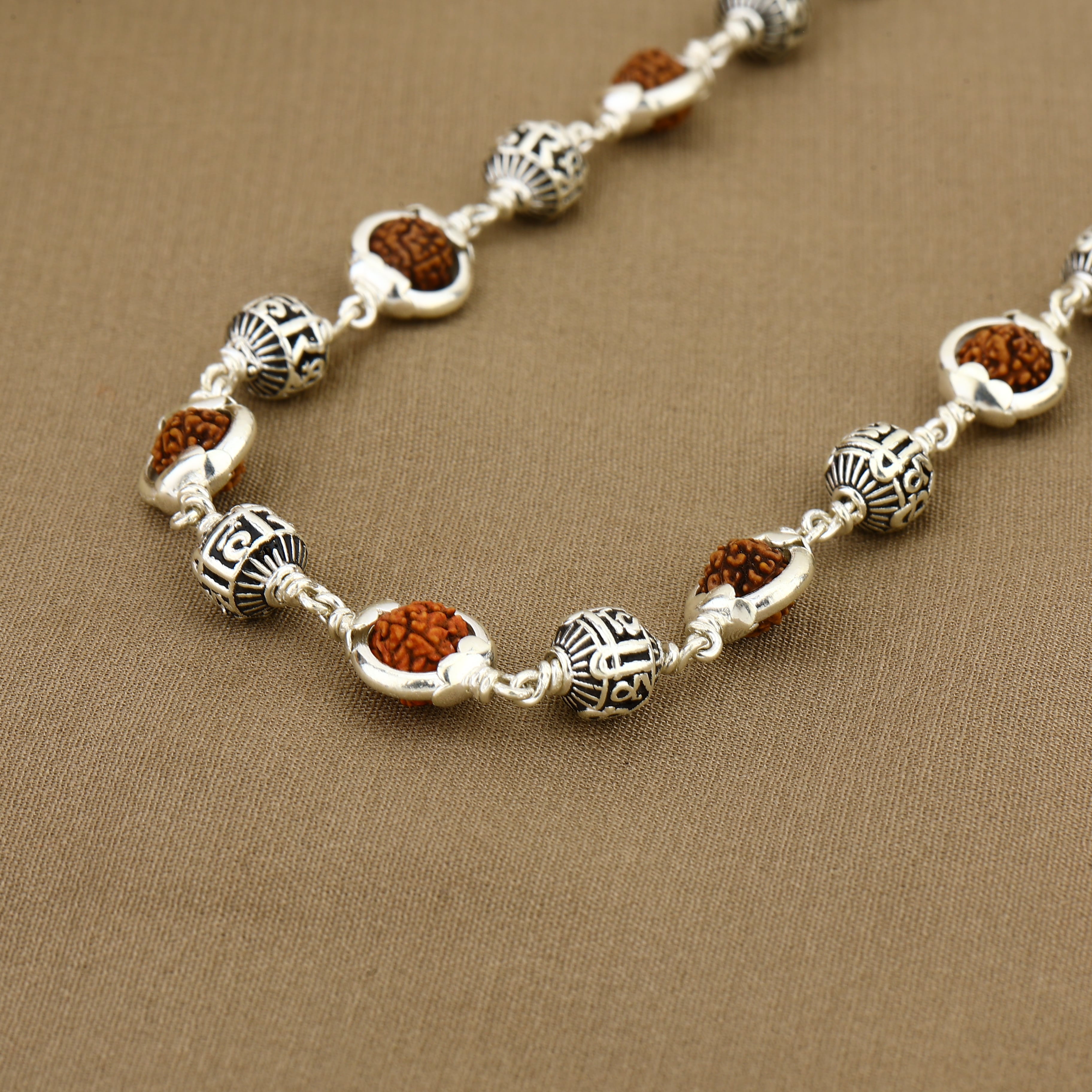 Rudraksha Capping With Shree Hari Beads Silver Mala