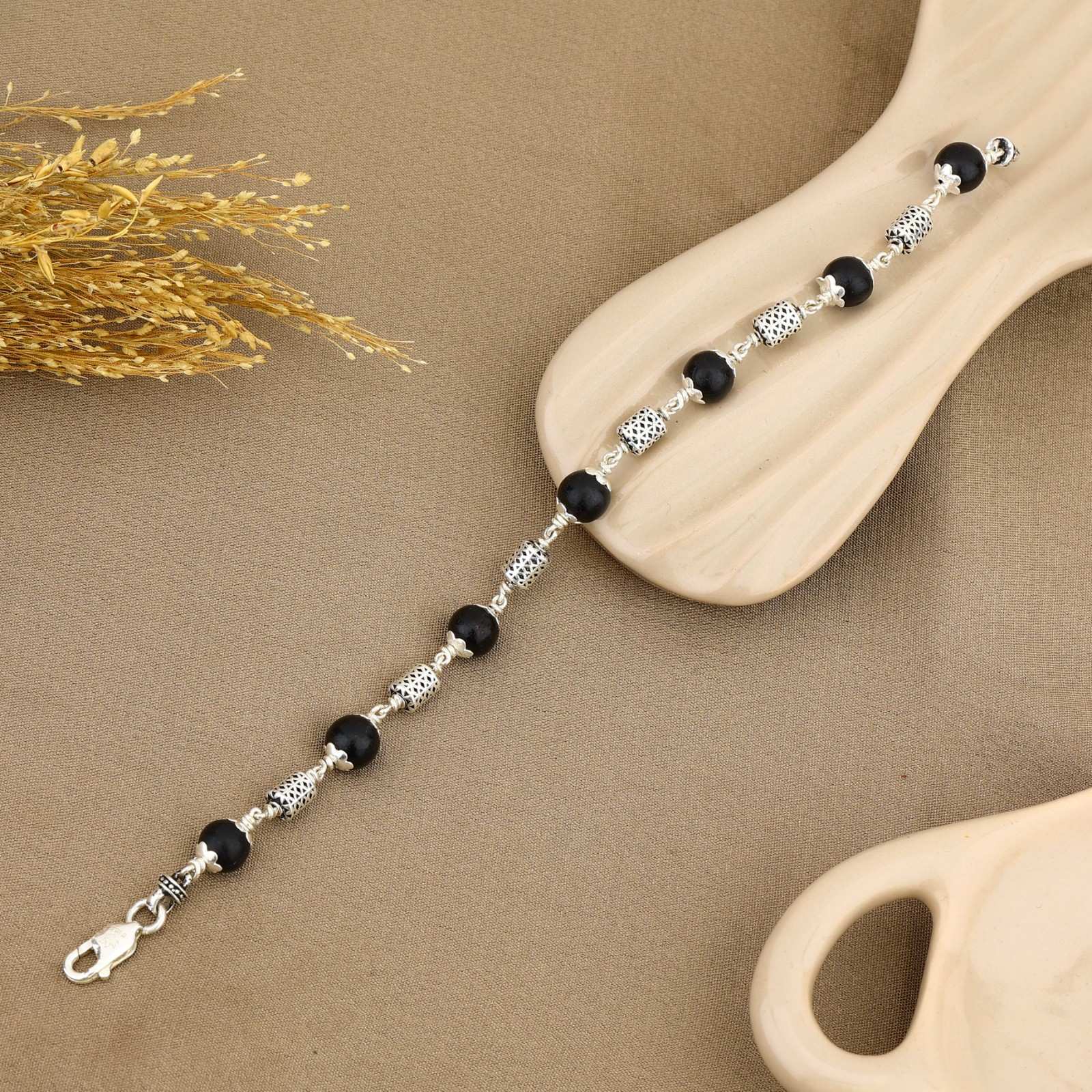 Karungali with Oval Filigree Beads Silver Bracelet
