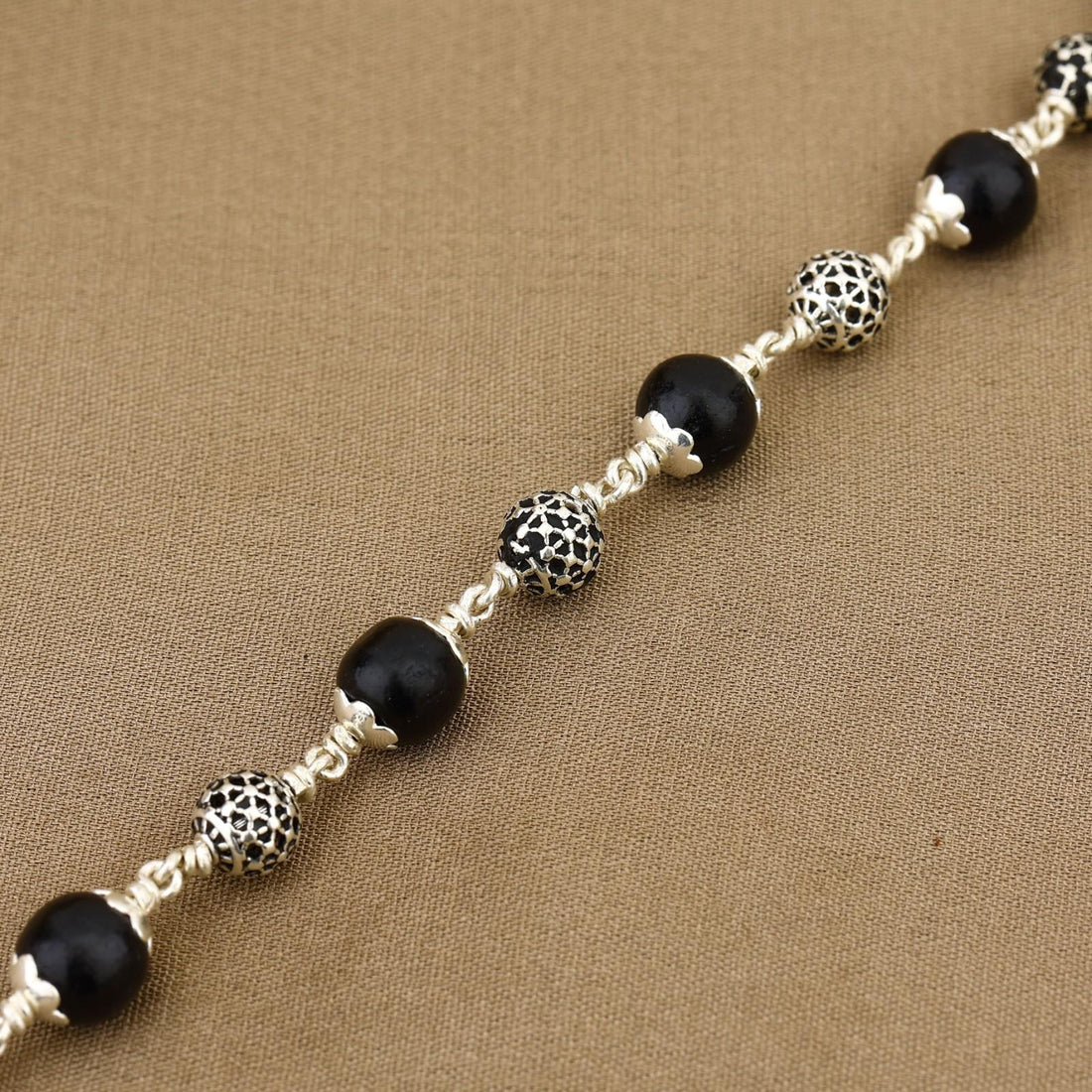 Karungali Silver Oval Beads Bracelet