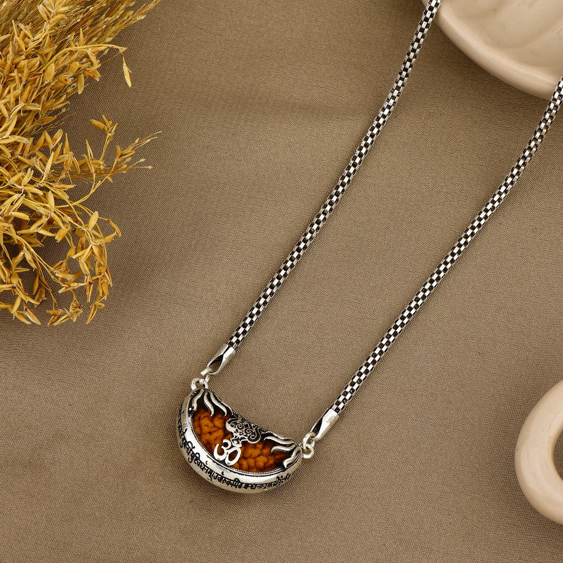 1 Mukhi Rudraksha with Trishul Silver Cap Pendant