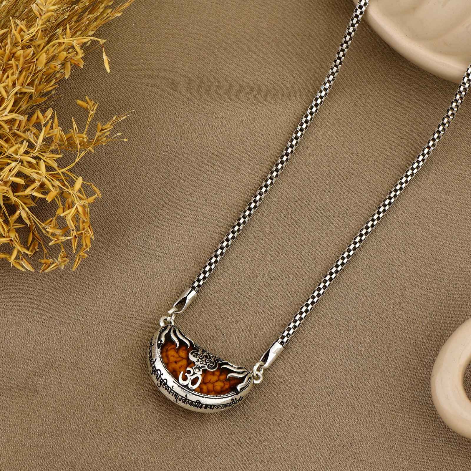 1 Mukhi Rudraksha with Trishul Silver Cap Pendant