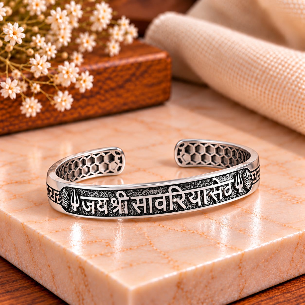 Jay Shree Savariya Seth Silver Kada