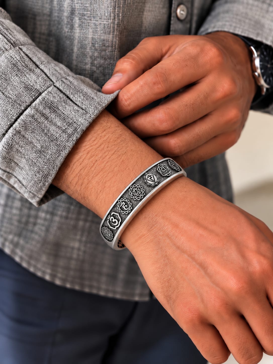 7 Chakra Mantra Silver Kada
